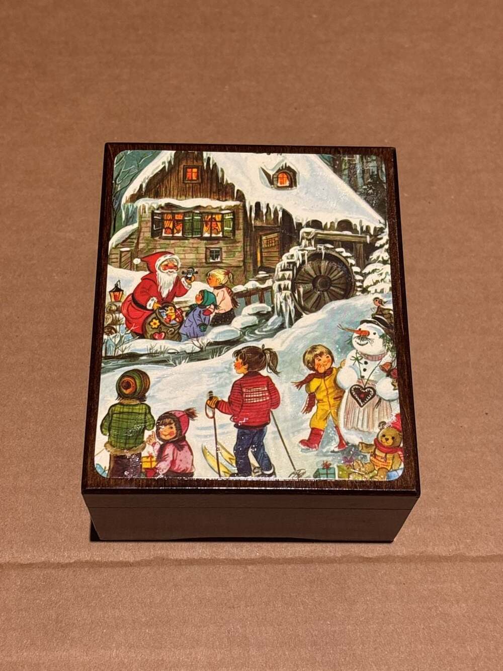 Vintage Reuge Swiss Musical Movement Christmas Scene Wood Music Box O Come All Y